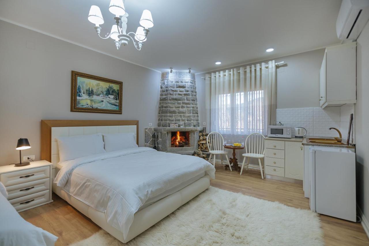 Vila 1 Korce Exteriér fotografie